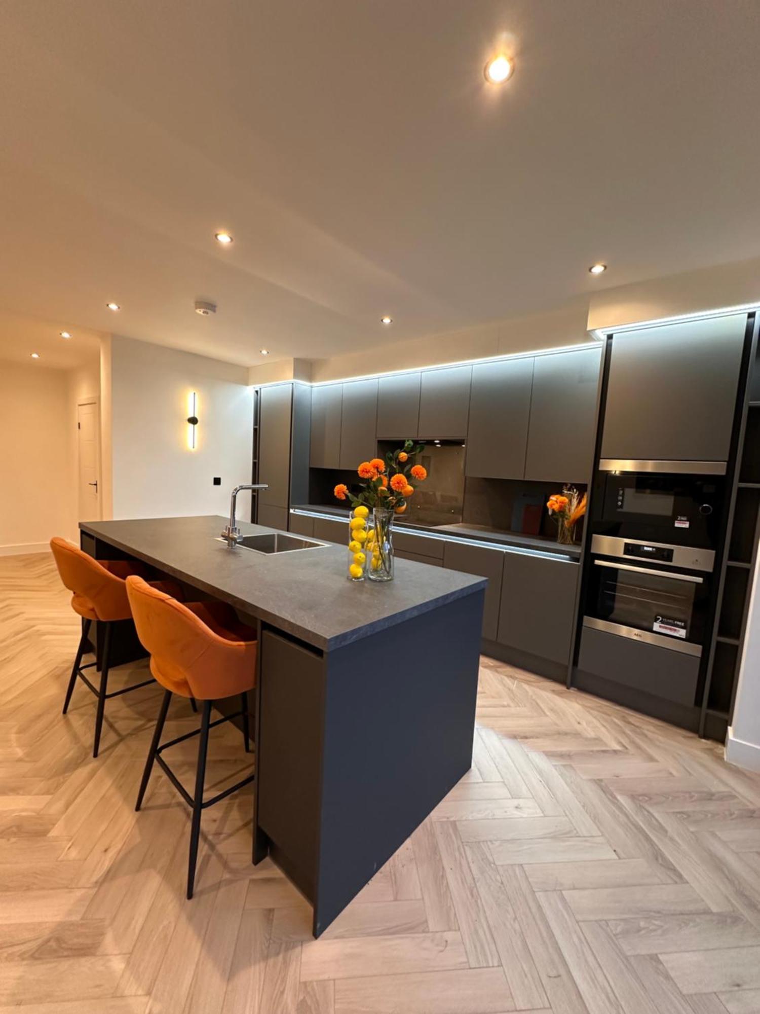 R5 - Luxury Private Ensuite Self-Contained Room - Newly Renovated Halesowen Exterior photo