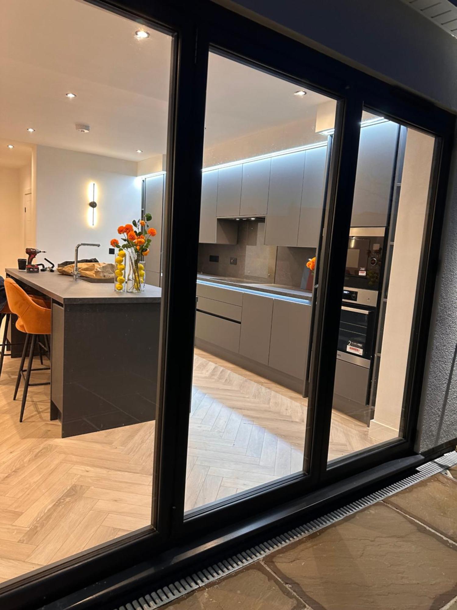 R5 - Luxury Private Ensuite Self-Contained Room - Newly Renovated Halesowen Exterior photo